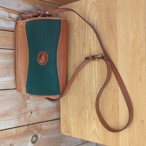 Excellent Vintage Style Dooney & Bourke Handbag